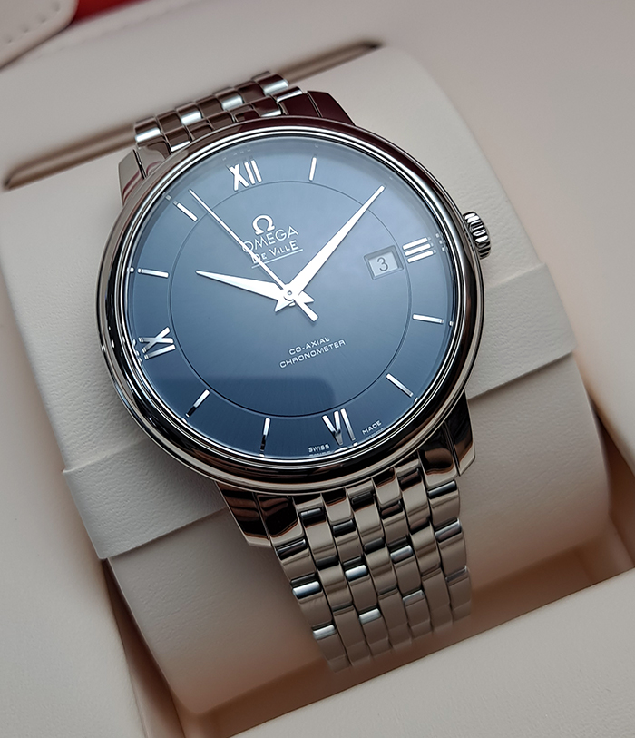 BLUE Omega De Ville Prestige Co-Axial Chronometer Ref. 424.10.40.20.03.001